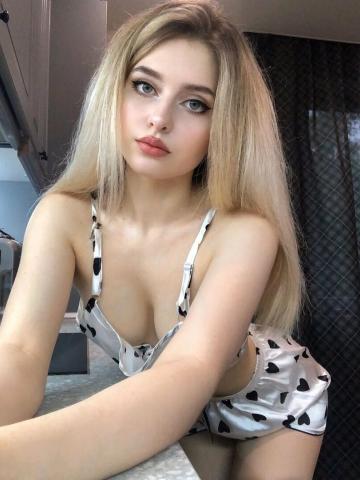 Моника фото 2